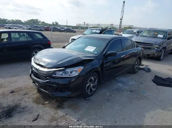 1HGCR2F37HA036260 2017 HONDA ACCORD - Image 2