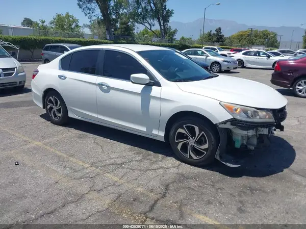 1HGCR2F37HA052152 2017 HONDA ACCORD - Image 1