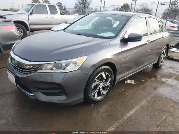 1HGCR2F37HA059683 2017 HONDA ACCORD - Image 2