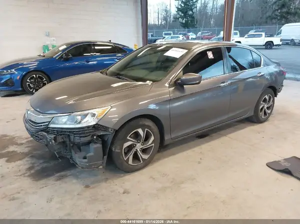 1HGCR2F37HA076984 2017 HONDA ACCORD - Image 2