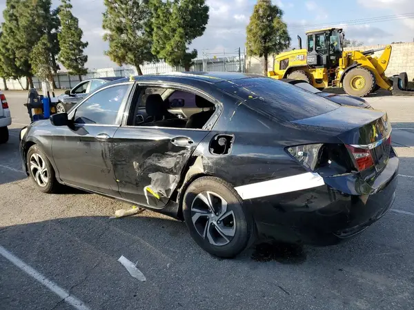 1HGCR2F37HA088830 2017 HONDA ACCORD - Image 2