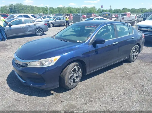 1HGCR2F37HA089962 2017 HONDA ACCORD - Image 2
