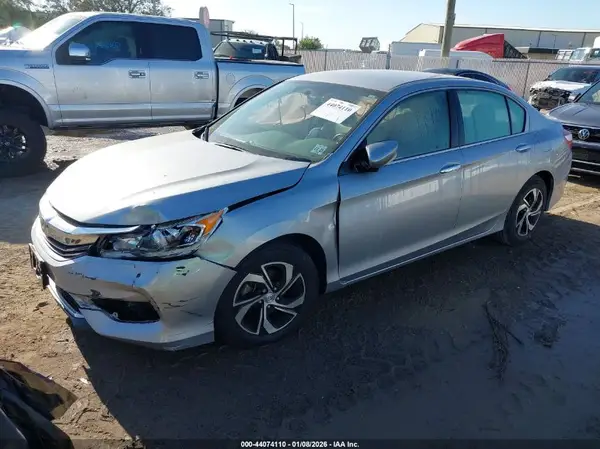 1HGCR2F37HA096751 2017 HONDA ACCORD - Image 2