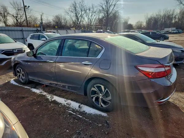 1HGCR2F37HA098886 2017 HONDA ACCORD - Image 2