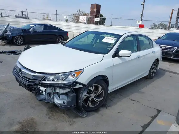 1HGCR2F37HA120627 2017 HONDA ACCORD - Image 2
