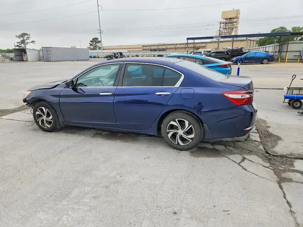 1HGCR2F37HA130543 2017 HONDA ACCORD - Image 2