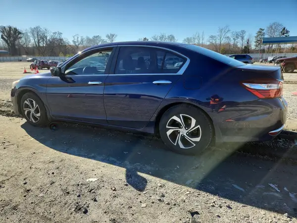 1HGCR2F37HA135502 2017 HONDA ACCORD - Image 2
