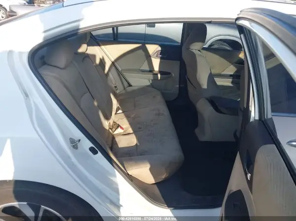 1HGCR2F37HA158388 2017 HONDA ACCORD - Image 8