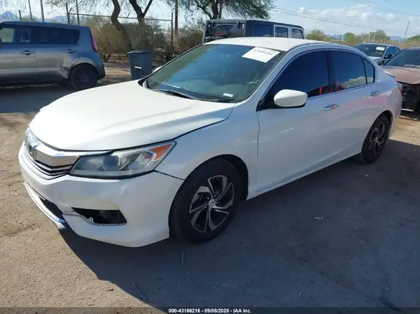1HGCR2F37HA164904 2017 HONDA ACCORD - Image 2