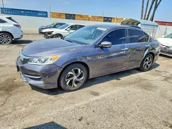 1HGCR2F37HA165423 2017 HONDA ACCORD