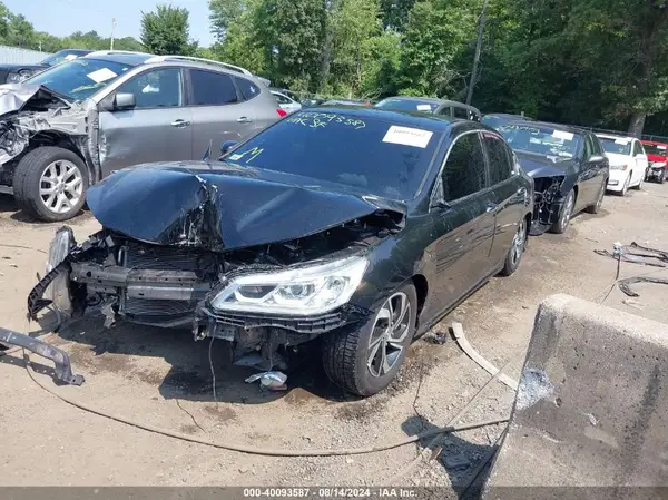 1HGCR2F37HA167642 2017 HONDA ACCORD - Image 2