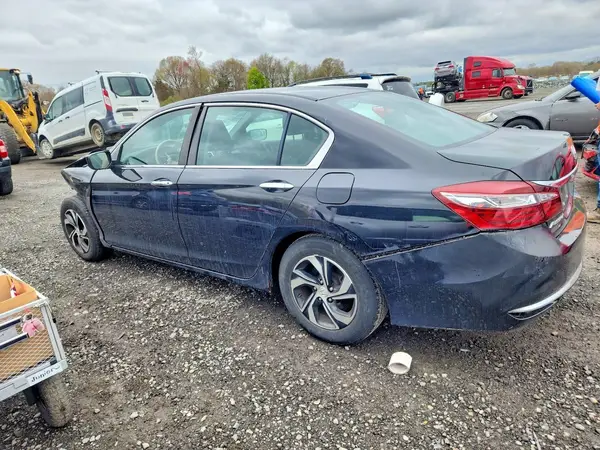 1HGCR2F37HA216418 2017 HONDA ACCORD - Image 2