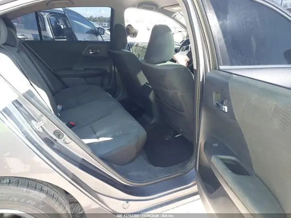 1HGCR2F37HA217004 2017 HONDA ACCORD - Image 8