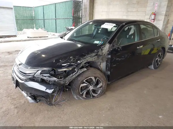 1HGCR2F37HA227192 2017 HONDA ACCORD - Image 2