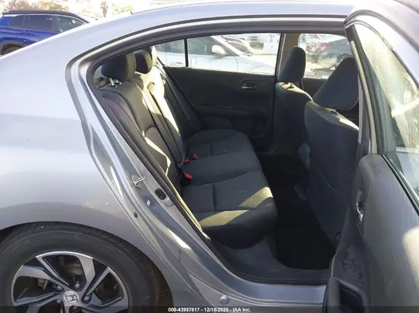 1HGCR2F37HA228889 2017 HONDA ACCORD - Image 8