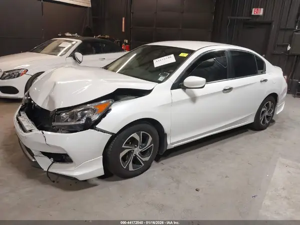 1HGCR2F37HA229217 2017 HONDA ACCORD - Image 2