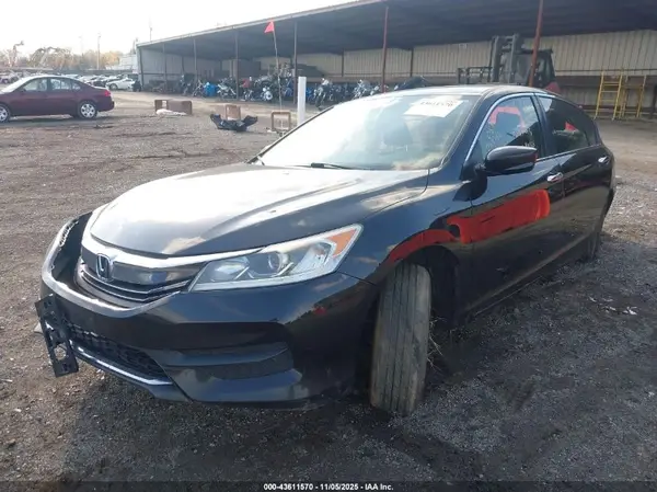 1HGCR2F37HA232408 2017 HONDA ACCORD - Image 2