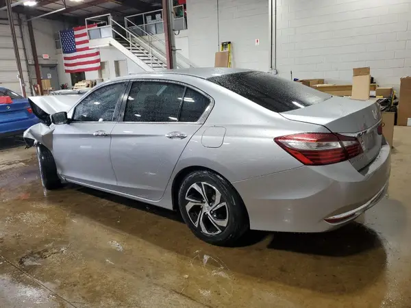 1HGCR2F37HA252285 2017 HONDA ACCORD - Image 2
