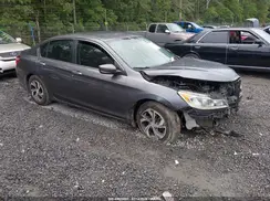 1HGCR2F37HA257065 2017 HONDA ACCORD