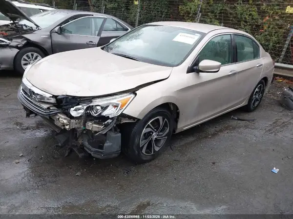1HGCR2F37HA259625 2017 HONDA ACCORD - Image 2