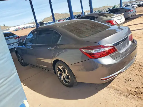 1HGCR2F37HA286047 2017 HONDA ACCORD - Image 2