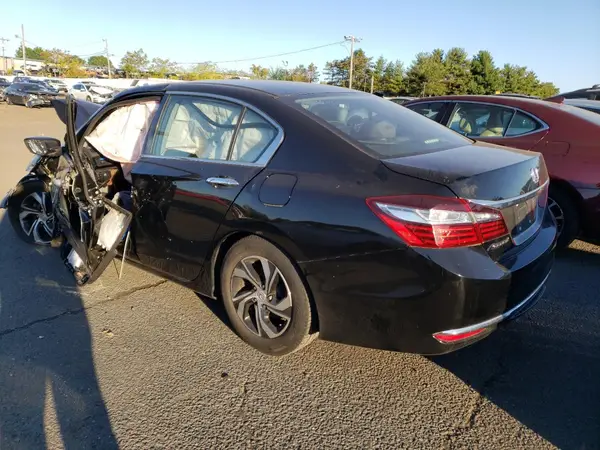 1HGCR2F37HA301095 2017 HONDA ACCORD - Image 2