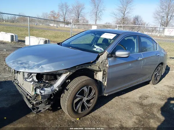 1HGCR2F37HA307527 2017 HONDA ACCORD - Image 2
