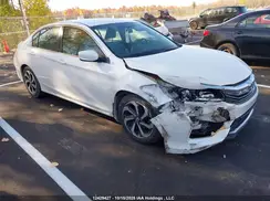 1HGCR2F37HA806165 2017 HONDA ACCORD