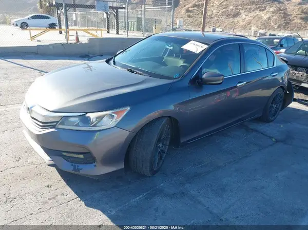 1HGCR2F38GA026965 2016 HONDA ACCORD - Image 2
