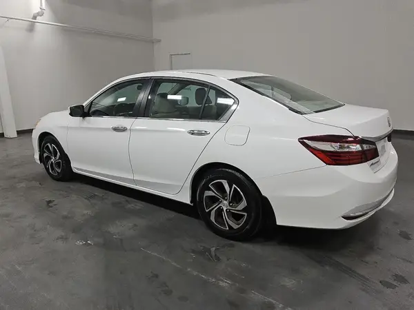 1HGCR2F38GA041871 2016 HONDA ACCORD - Image 2