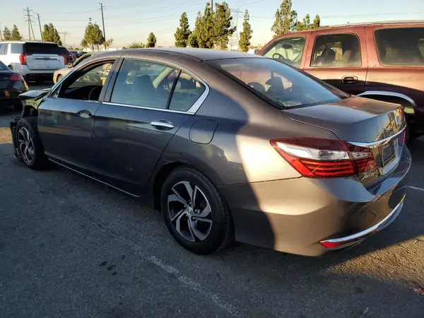 1HGCR2F38GA059688 2016 HONDA ACCORD - Image 2