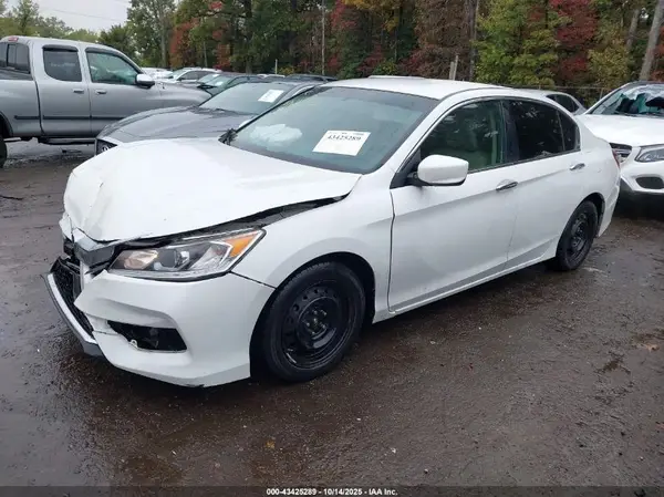 1HGCR2F38GA067872 2016 HONDA ACCORD - Image 2