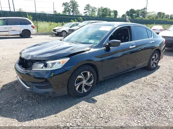 1HGCR2F38GA070500 2016 HONDA ACCORD - Image 2