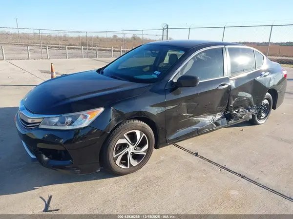1HGCR2F38GA090424 2016 HONDA ACCORD - Image 2