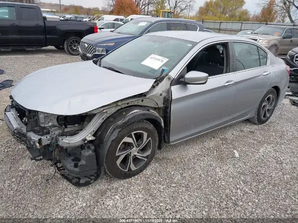 1HGCR2F38GA142389 2016 HONDA ACCORD - Image 2