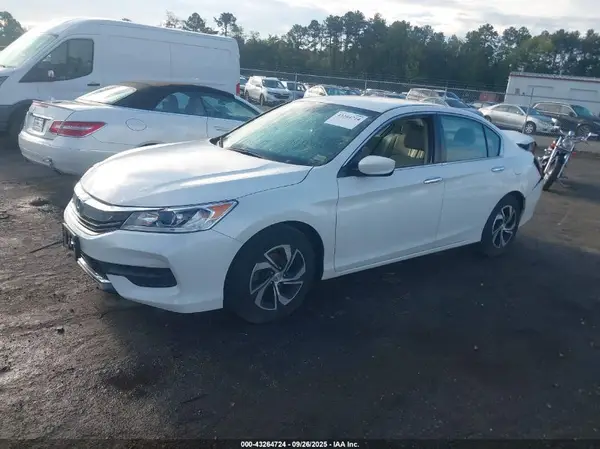 1HGCR2F38GA225000 2016 HONDA ACCORD - Image 2