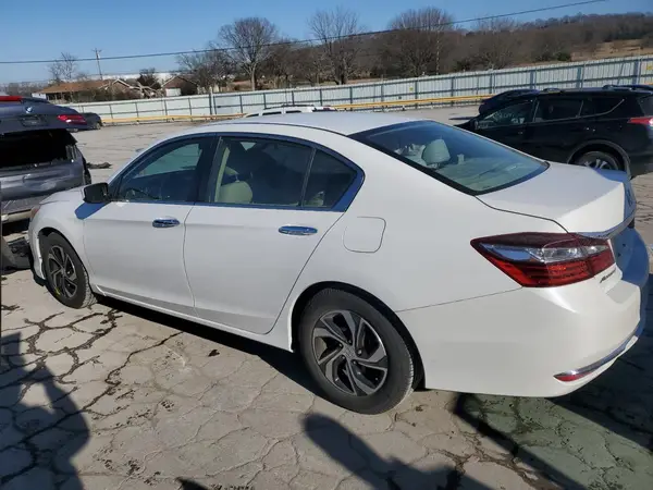 1HGCR2F38HA003641 2017 HONDA ACCORD - Image 2