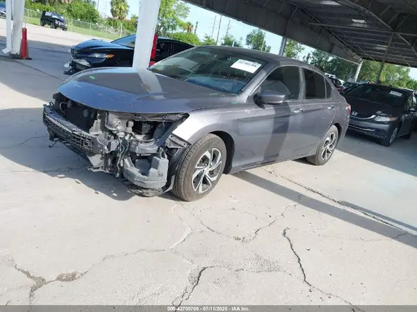 1HGCR2F38HA040205 2017 HONDA ACCORD - Image 2