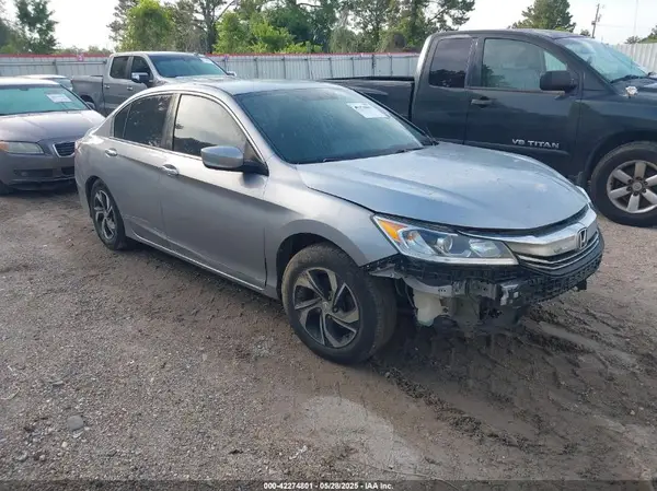 1HGCR2F38HA073334 2017 HONDA ACCORD - Image 1