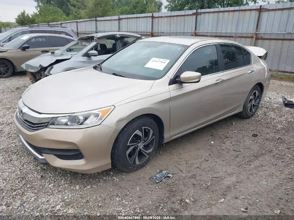 1HGCR2F38HA087279 2017 HONDA ACCORD - Image 2