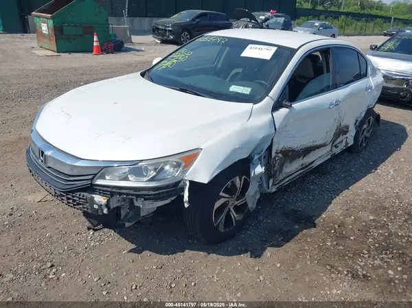 1HGCR2F38HA096662 2017 HONDA ACCORD - Image 2
