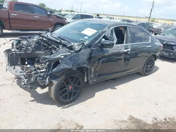 1HGCR2F38HA110348 2017 HONDA ACCORD - Image 2
