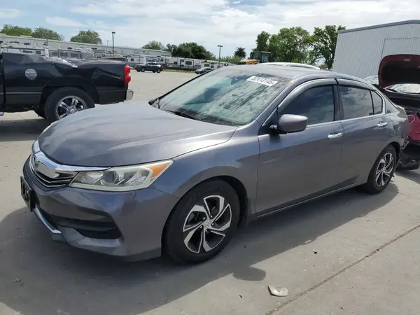1HGCR2F38HA114318 2017 HONDA ACCORD - Image 1