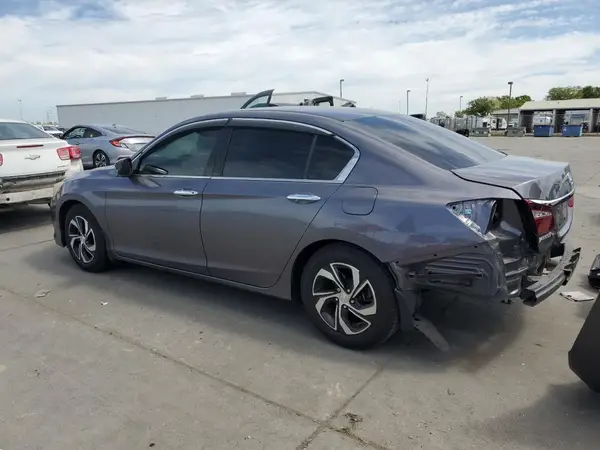 1HGCR2F38HA114318 2017 HONDA ACCORD - Image 2