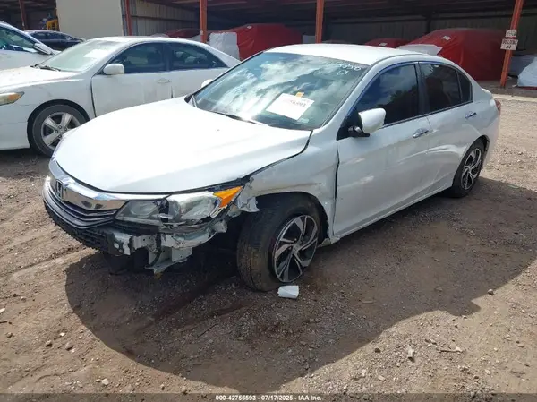 1HGCR2F38HA120569 2017 HONDA ACCORD - Image 2