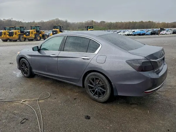 1HGCR2F38HA122953 2017 HONDA ACCORD - Image 2