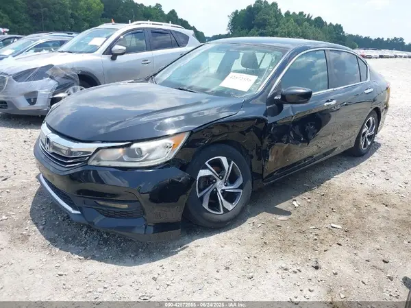 1HGCR2F38HA135007 2017 HONDA ACCORD - Image 2