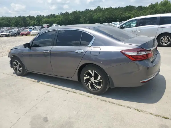 1HGCR2F38HA135475 2017 HONDA ACCORD - Image 2
