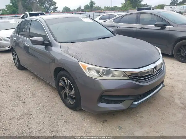1HGCR2F38HA162496 2017 HONDA ACCORD - Image 1
