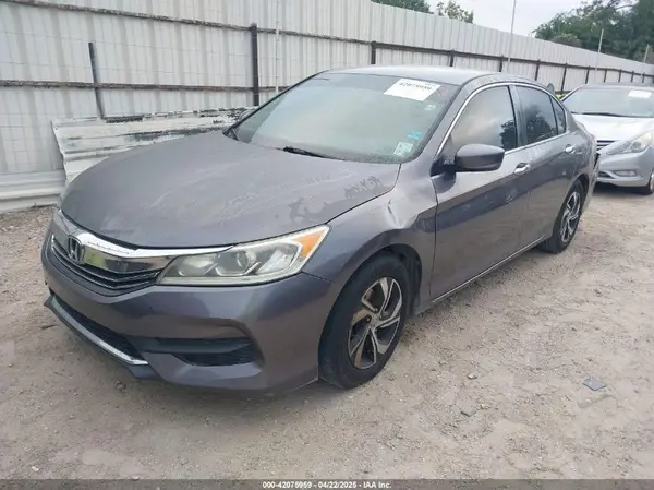 1HGCR2F38HA162496 2017 HONDA ACCORD - Image 2